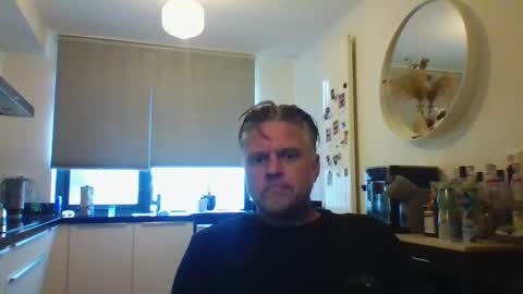 Snapshot of spectacularguy chatting on 05-08-26, 06:41 DutchDude online show from 05-08-26, 06:41