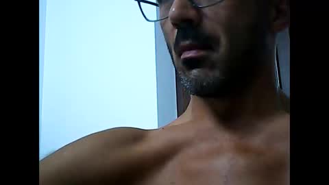 Snapshot of speed0800 chatting on 09-23-25, 10:35 Speed online show from 09-23-25, 10:35