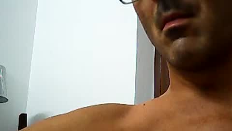 Snapshot of speed0800 chatting on 06-17-26, 12:02 Speed online show from 06-17-26, 12:02