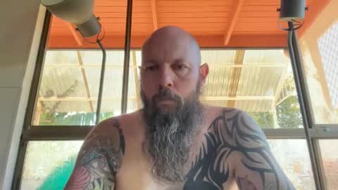 Beard Guy online show from 10-06-25, 01:36