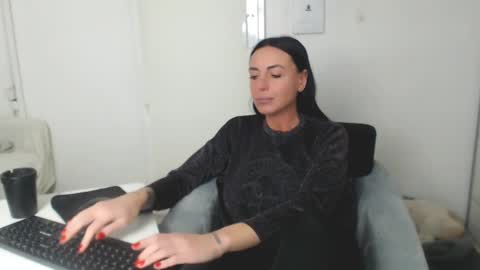 Carla online show from 02-26-25, 04:56