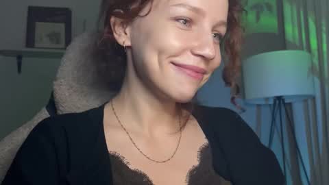 Snapshot of spicy___caramel chatting on 11-02-25, 05:04 spicy___caramel online show from 11-02-25, 05:04