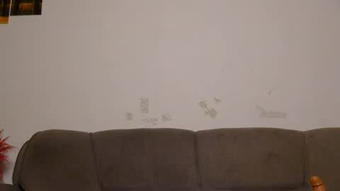Snapshot of spicy_angels chatting on 06-25-26, 06:01 Quinter Cheeky online show from 06-25-26, 06:01