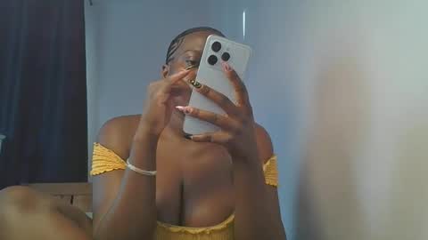 Snapshot of spicy_cherrie chatting on 05-15-26, 02:24 cherrie online show from 05-15-26, 02:24