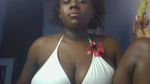Snapshot of spicy_cherrie chatting on 06-16-26, 04:20 cherrie online show from 06-16-26, 04:20