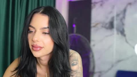 Snapshot of spicy_maple chatting on 10-31-25, 08:10 Spicy Maple online show from 10-31-25, 08:10