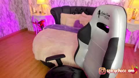 Snapshot of spicyamelia chatting on 03-04-25, 01:06 Amelia GTM-5 817 IG Spicychoco am online show from 03-04-25, 01:06