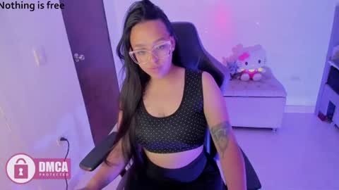 Snapshot of spicydollx_1 chatting on 06-20-26, 07:38 Geraldin online show from 06-20-26, 07:38