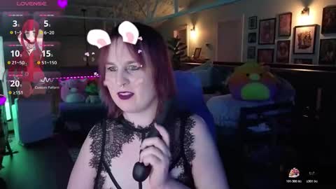Snapshot of spicyhotjuicypickles chatting on 10-22-25, 08:25 spicypickles online show from 10-22-25, 08:25