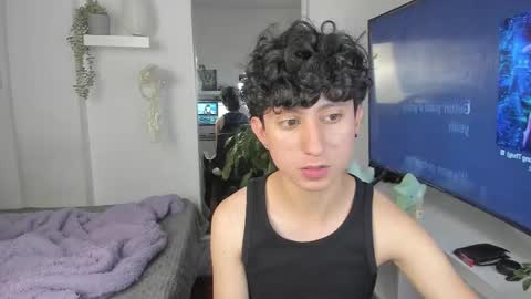 Snapshot of spider_baby_ chatting on 12-03-25, 11:47 spider_baby_ online show from 12-03-25, 11:47