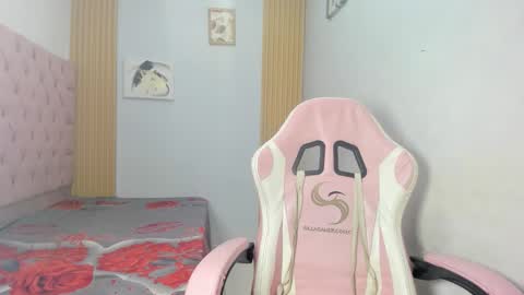 spiderdann_01 online show from 03-09-26, 01:42