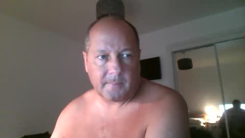 Snapshot of spidey1051a chatting on 12-17-25, 11:38 spidey1051a online show from 12-17-25, 11:38