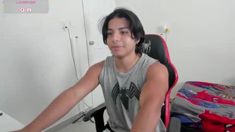 Snapshot of spideychill chatting on 09-25-25, 04:43 spideychill online show from 09-25-25, 04:43