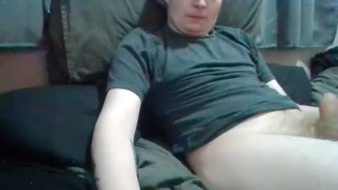 Snapshot of spkieeb28 chatting on 01-01-25, 06:27 Jameslux online show from 01-01-25, 06:27