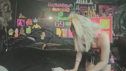 Daddy  His Splash Queen online show from 04-06-26, 01:47