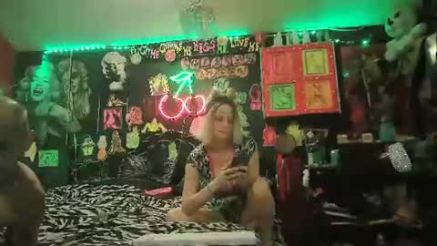 Snapshot of splashh_queen420 chatting on 06-30-26, 03:29 Daddy His Splash Queen online show from 06-30-26, 03:29
