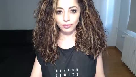 Doll online show from 01-27-25, 11:43