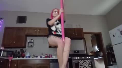 Snapshot of spoiledprincess4 chatting on 10-18-25, 08:31 spoiledprincess4 online show from 10-18-25, 08:31