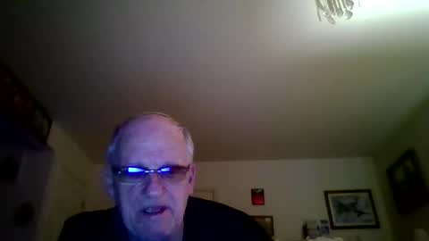 spongebobpineapple70 online show from 05-14-26, 01:40