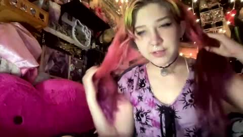Pixie online show from 06-28-26, 12:05
