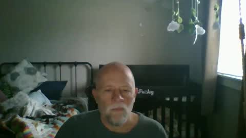 Snapshot of sportfish chatting on 12-28-24, 09:19 sportfish online show from 12-28-24, 09:19