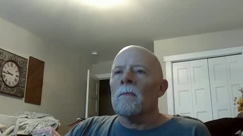 Snapshot of sportfish chatting on 12-13-25, 08:58 sportfish online show from 12-13-25, 08:58