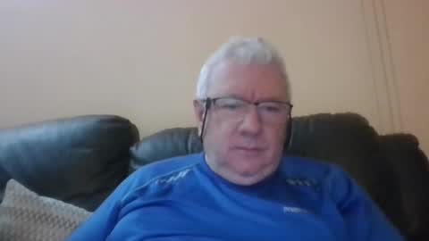 Snapshot of springtine chatting on 05-16-26, 12:18 springtine online show from 05-16-26, 12:18