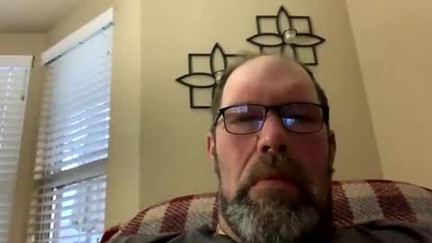 Snapshot of squirreldiamond chatting on 03-30-26, 11:55 squirreldiamond online show from 03-30-26, 11:55