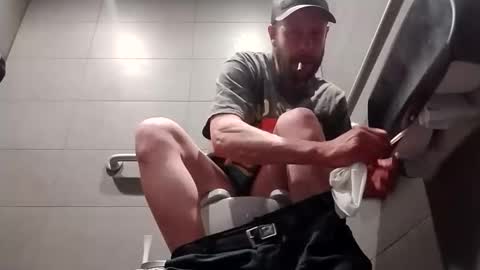 squirrelshoe99 online show from 03-12-26, 11:11