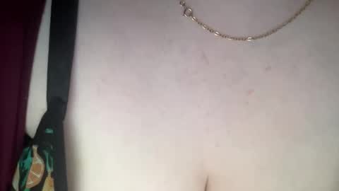 Snapshot of squirtsesh chatting on 12-14-25, 04:18 squirtsesh online show from 12-14-25, 04:18