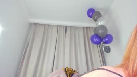 Snapshot of squirtymom chatting on 10-23-25, 11:57 Alisa online show from 10-23-25, 11:57