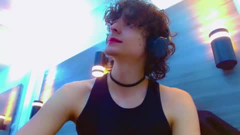 ethan online show from 04-11-26, 01:26