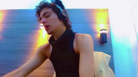 ethan online show from 06-09-26, 01:01