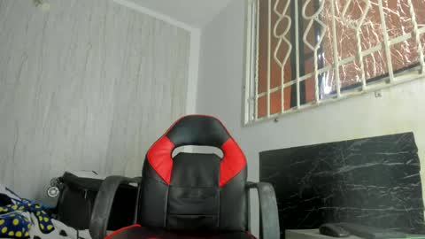 Snapshot of sraustin chatting on 06-13-26, 05:00 austin online show from 06-13-26, 05:00