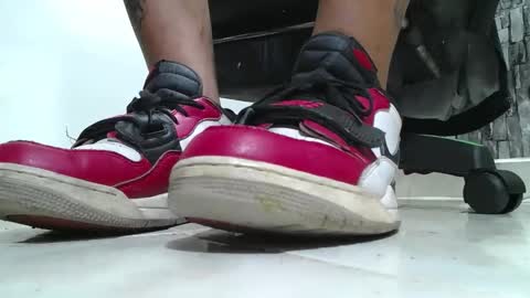 sr master cum its my old account online show from 04-19-26, 06:10