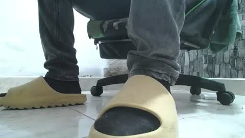 sr master cum its my old account online show from 06-13-26, 07:39
