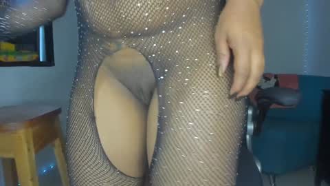 Snapshot of srsexy98 chatting on 01-31-25, 08:54 srsexy98 online show from 01-31-25, 08:54