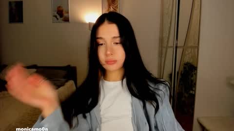 Snapshot of ssash1mii chatting on 11-27-25, 09:50 Hey guys i miss you so much online show from 11-27-25, 09:50