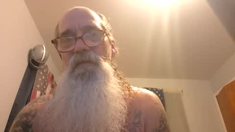 Snapshot of ssdrums3 chatting on 11-23-25, 07:30 ssdrums3 online show from 11-23-25, 07:30