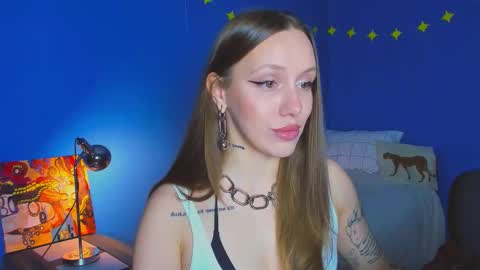 Snapshot of sshawty chatting on 01-19-26, 10:41 Anni if Im offline for a long time Im depressed feel free to support me offline online show from 01-19-26, 10:41