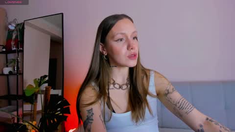 Snapshot of sshawty chatting on 04-08-26, 02:06 Anni if Im offline for a long time Im depressed feel free to support me offline online show from 04-08-26, 02:06