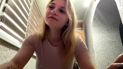 Snapshot of staceyfletcher chatting on 07-11-26, 03:15 Emma online show from 07-11-26, 03:15