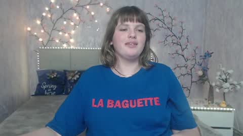 Stacey online show from 04-25-26, 01:41