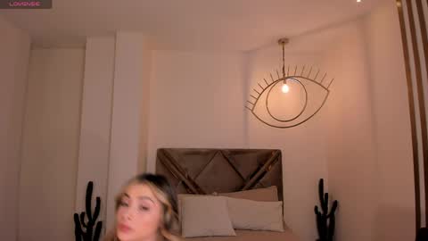 Snapshot of staceywood_ chatting on 05-04-26, 11:50 Stacy Woods online show from 05-04-26, 11:50