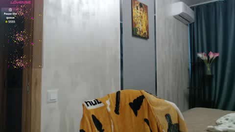 Snapshot of stacy_davise chatting on 04-28-26, 10:20 STACY online show from 04-28-26, 10:20