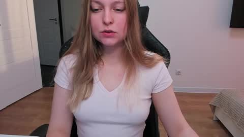 Stacy  online show from 05-06-26, 05:18