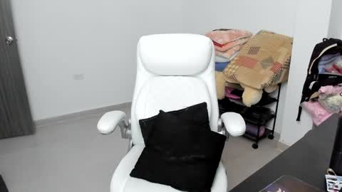 Zulma Yisset online show from 01-25-25, 04:45