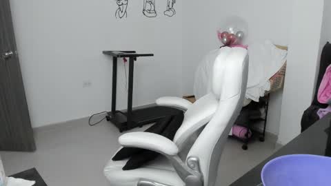 Zulma Yisset online show from 01-16-26, 02:26