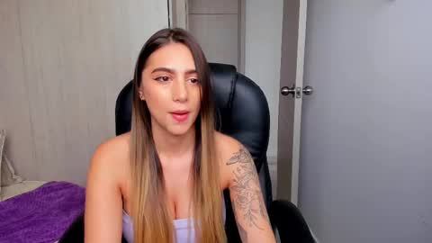 Stacy Conner online show from 11-19-25, 08:42