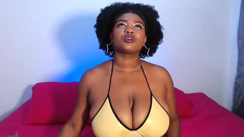 Snapshot of stacyhunterxxx chatting on 03-09-25, 05:11 STACY online show from 03-09-25, 05:11